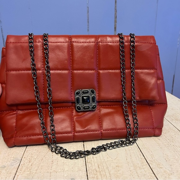 Small Red And Black Shoulder Tote Bag Good Used Condition - Picture 1 of 5